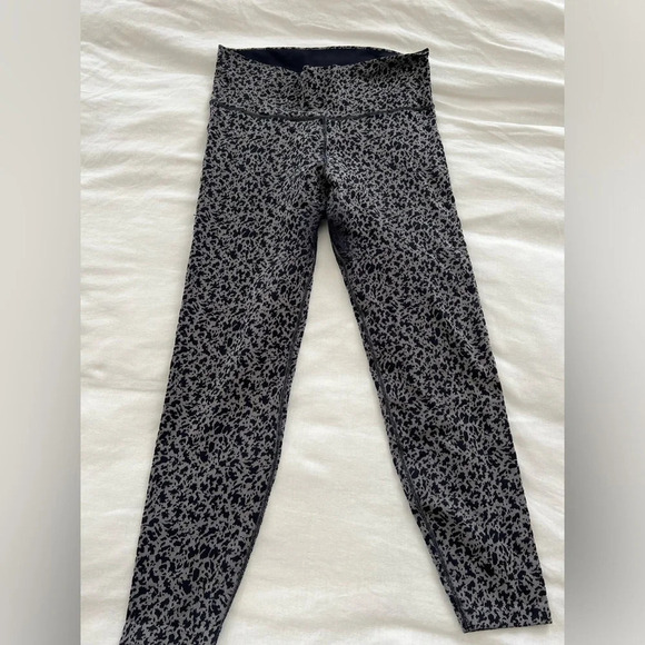 Athleta Ribbed Animal Print Leggings - Size XL - Picture 1 of 4